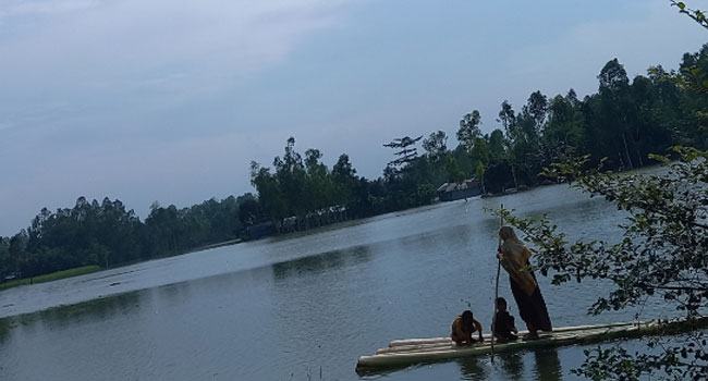 কুড়িগ্রামে কমছে পানি, কমেনি দুর্ভোগ