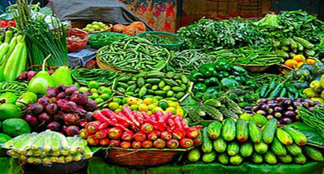 সবজির বাজার : কাঁচা মরিচ ৩০০, বরবটি ও করলা ১৪০ টাকা