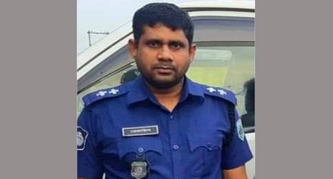 রায়গঞ্জে আসামিকে ধরতে নদীতে ঝাঁপ, পুলিশ কর্মকর্তার মৃত্যু