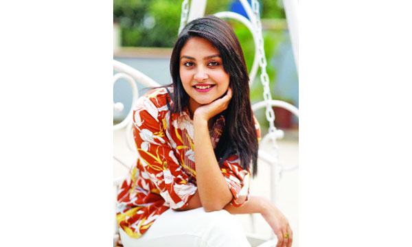 ‘লাভ রেইন’-এ প্রশংসিত নীহা, আসছে ‘অবুঝ পাখি’