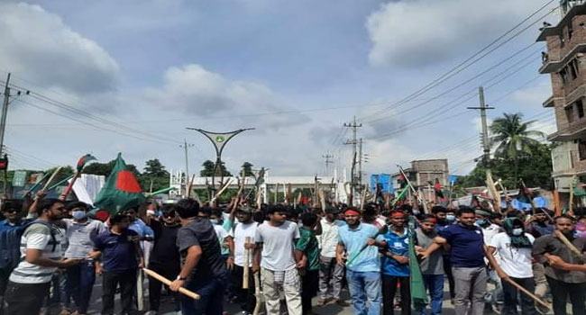 উত্তাল রাজশাহী বিশ্ববিদ্যালয়, ব্যাপক ভাংচুর