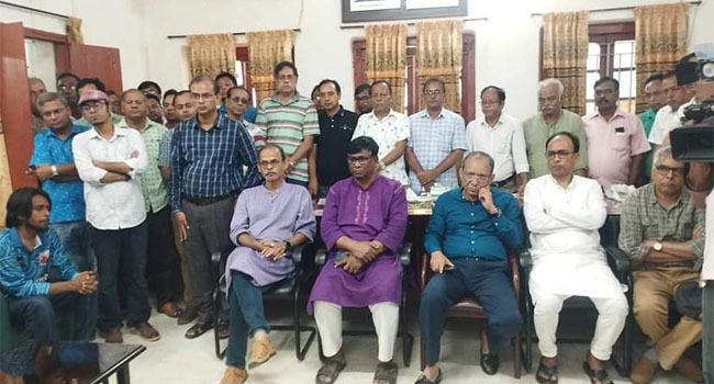 চলমান পরিস্থিতিতে রাবি ক্যাম্পাসে ছাত্র রাজনীতি আপাতত স্থগিত : ভিসি
