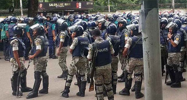 রাজধানীতে ১৬ প্লাটুন আনসার ব্যাটালিয়ন সদস্য মোতায়েন