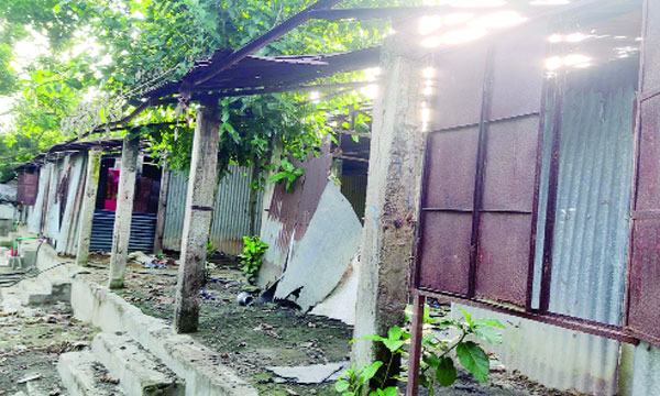 চৌগাছায় ২৫ বছর ধরে বন্ধ আবাসনের সংস্কার