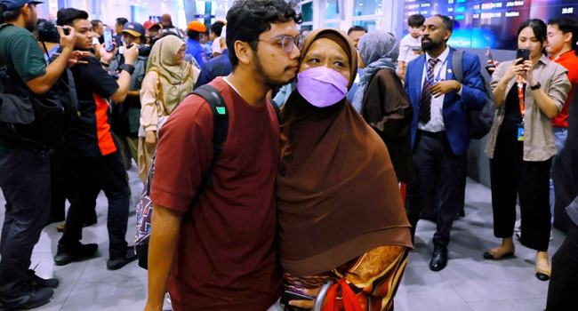 আবারো বাংলাদেশে ফিরতে চান দেশে ফেরত যাওয়া মালয়েশিয়ান শিক্ষার্থীরা