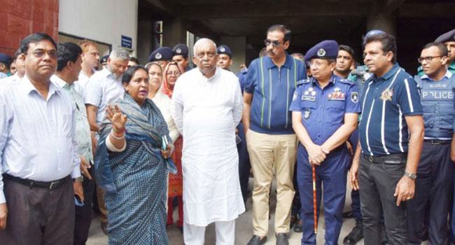 কোটা আন্দোলনে ছাত্রদের নিয়ন্ত্রণ বিএনপি-জামায়াতের হাতে ছিল : স্বরাষ্ট্রমন্ত্রী