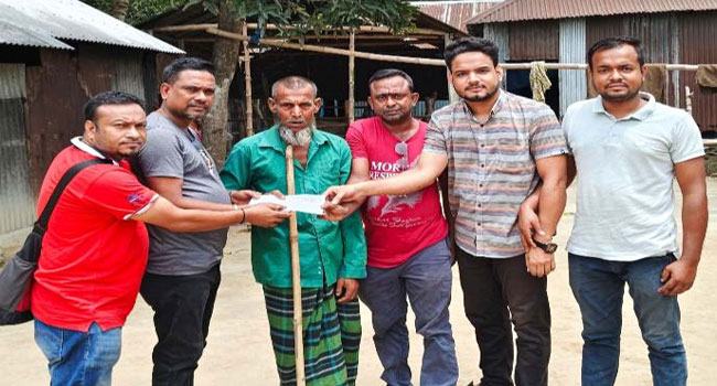 দরিদ্র মেয়ের বিয়েতে নাগরপুর জাতীয় সাংবাদিক সংস্থার আর্থিক উপহার প্রদান
