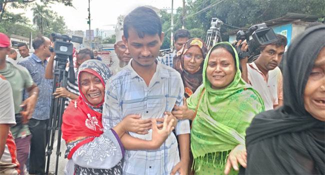কোটা আন্দোলন : জেলমুক্ত কিশোর মাহিমের বর্ণনায় সেদিনের ঘটনা