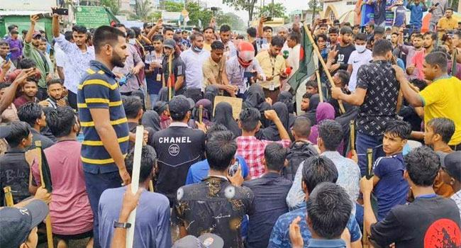 জুড়ীতে ছাত্র আন্দোলনের মিছিলে ছাত্রলীগের হামলা, আহত ৩