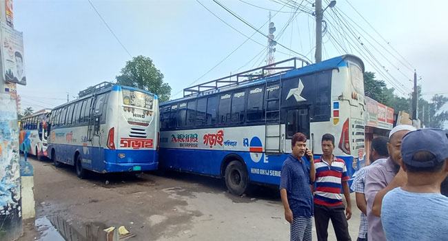 কুষ্টিয়ার সাথে সারাদেশের বাস চলাচল বন্ধ