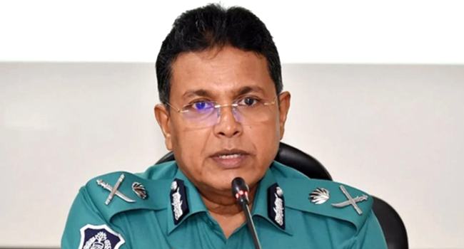 কারফিউ অমান্যকারীর বিরুদ্ধে সর্বোচ্চ ক্ষমতা প্রয়োগ করবে ডিএমপি