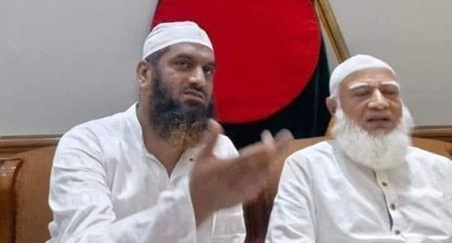 বঙ্গভবনে রাষ্ট্রপতির সাথে বৈঠকে হেফাজত নেতা মামুনুল হক