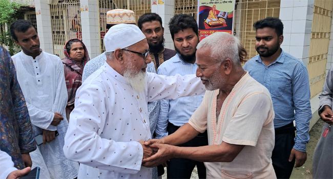 কিশোরগঞ্জে হিন্দুদের পাশে জামায়াত