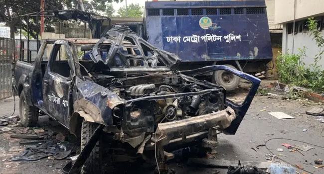 পুলিশ নেই ঢাকার বেশিরভাগ থানায়