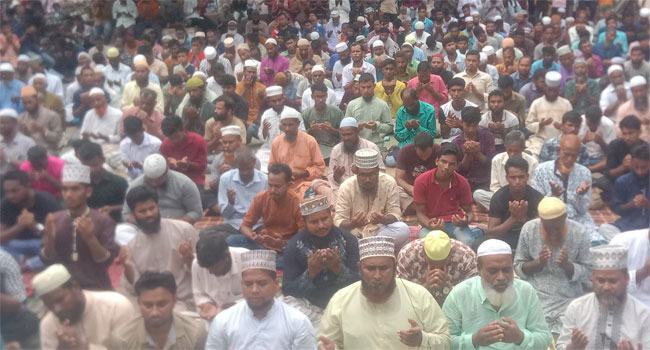 দেবীগঞ্জে হাজারো কর্মী নিয়ে শুকরানা নামাজ আদায় করলো জামায়াত ইসলামী