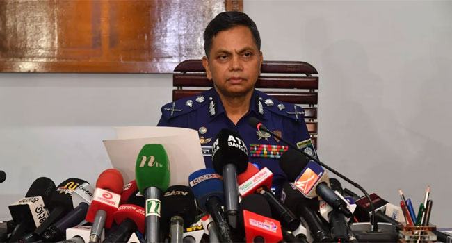 ২৪ ঘণ্টার মধ্যে সব পুলিশ সদস্যকে কাজে যোগদানের নির্দেশ নতুন আইজিপির