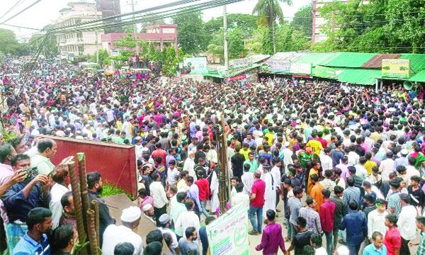 উখিয়ায় মাঠ দখলের চেষ্টা দুই চৌধুরী পরিবারের