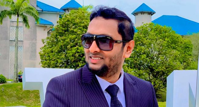 দেশে ফিরছেন সরকারের রোষানলে নির্বাসিত ড. ফয়জুল হক