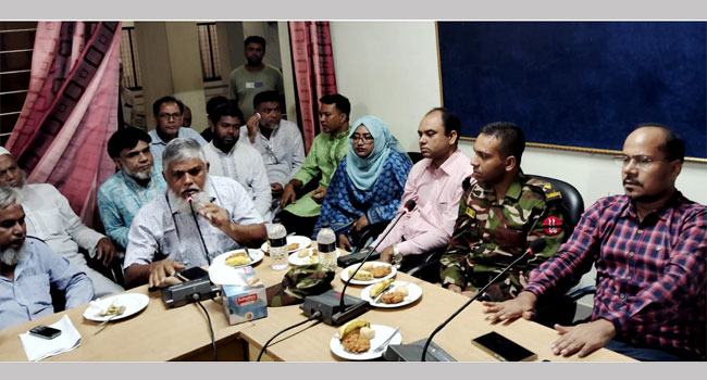 নওগাঁয় জনগণের জান-মাল রক্ষা কমিটি গঠনের আহ্বান : মেজর তাওহিদ