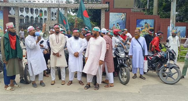 সংখ্যালঘুদের নিরাপত্তায় আশুলিয়ায় জামায়াতের পথসভা ও শান্তি মিছিল