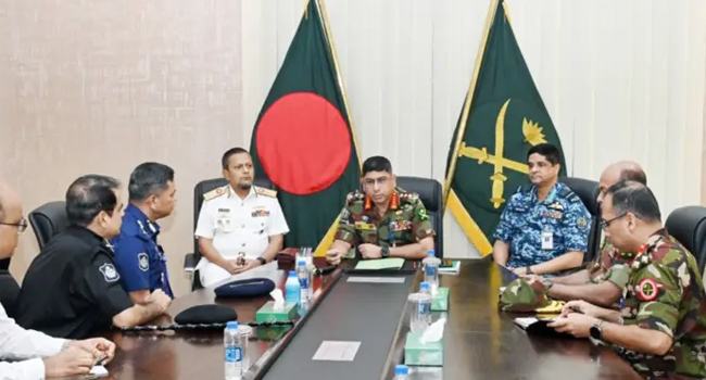 ২৪ ঘণ্টার মধ্যে সেনাবাহিনীর সহায়তায় সব থানার কার্যক্রম শুরু : আইএসপিআর