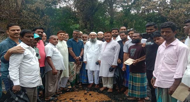 মিরসরাইয়ে আগুনে ক্ষতিগ্রস্তদের পাশে বিএনপির আহ্বায়ক শাহীদ চৌধুরী
