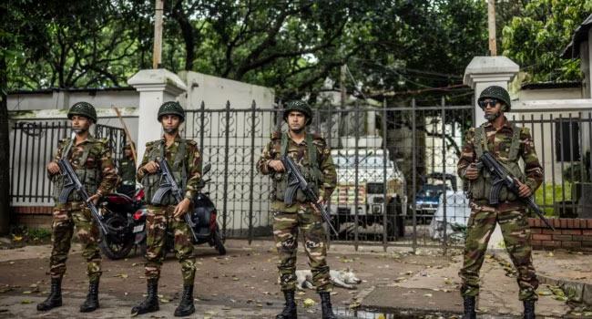 দেশজুড়ে ৪১৭টি থানায় সেনাবাহিনী মোতায়ন