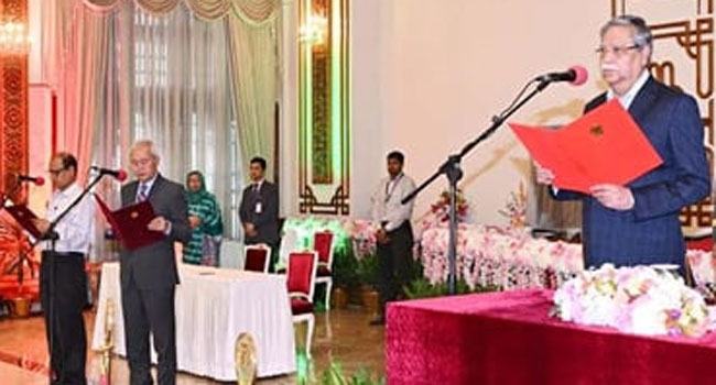 নতুন শপথ নেয়া ২ উপদেষ্টার দায়িত্ব বণ্টন