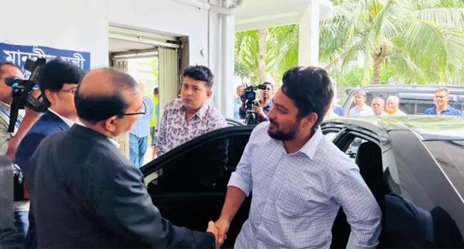 অন্তর্বর্তী সরকারের প্রথম কর্মদিবসে কেমন ছিল সচিবালয়