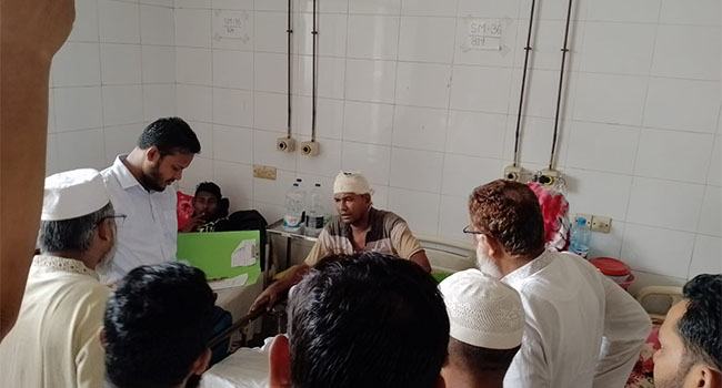 বৈষম্যবিরোধী আন্দোলনে আহতদের পাশে গাজীপুর মহানগর জামায়াতের নেতারা
