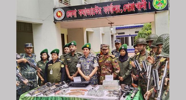 নোয়াখালীতে থানা থেকে লুট হওয়া অস্ত্র ও গোলাবারুদ উদ্ধার