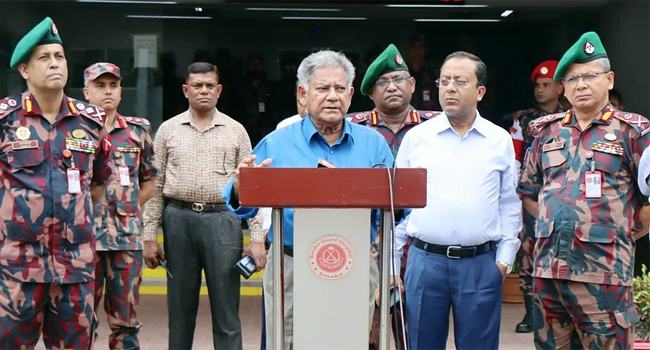 সীমান্তে বিজিবি আর পিঠ দেখাবে না : স্বরাষ্ট্র উপদেষ্টা