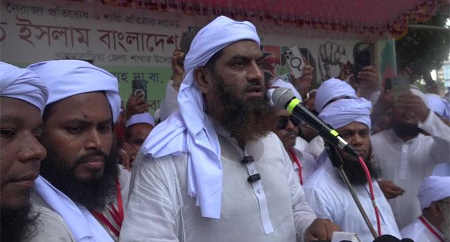 বাংলাদেশের মাটিতে ভারতীয় দুতাবাস থাকতে পারবে না : মাওলানা মামুনুল হক