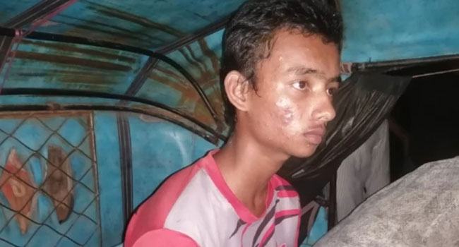 বগুড়ায় রেললাইনের ক্লিপ খোলার সময় যুবলীগকর্মী আটক
