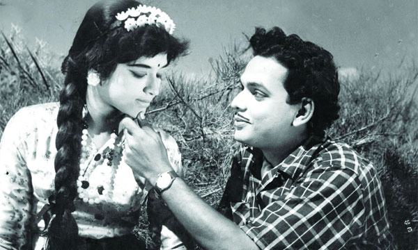 যেভাবে জনপ্রিয় হয়ে উঠে ‘রহমান-শবনম’ জুটি