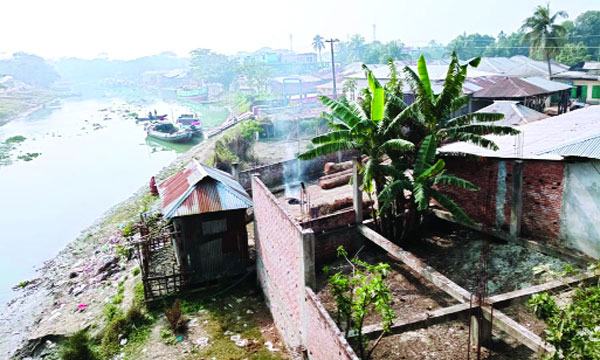 আমাদের টেলিফোনে আড়িপাতা বন্ধ হবে কি?