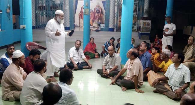 ২ সপ্তাহ ধরে বগুড়ার হিন্দুদের বাসা-মন্দির পাহারা দিচ্ছে জামায়াত-শিবির