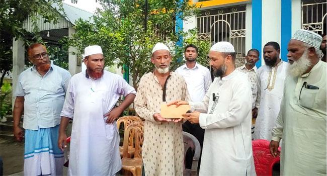 আন্দোলনে নিহত সাজুর পরিবারকে জামায়াতের অর্থ সহায়তা