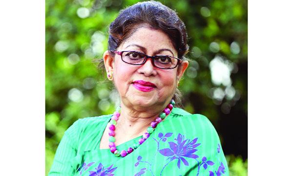 অভিনয়ে ফেরার প্রবল আগ্রহ ডেইজি আহমেদের