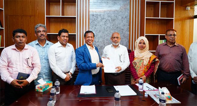 রাসিকের প্রশাসকের দায়িত্ব নিলেন ড. মুহাম্মদ হুমায়ূন