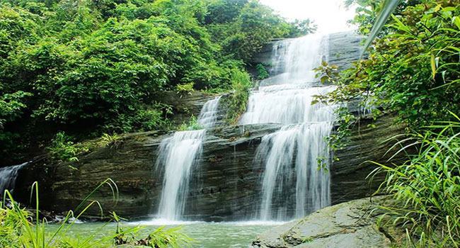 মিরসরাইয়ে খৈয়াছড়া ঝরনা পথে বিদ্যুৎস্পৃষ্টে ২ পর্যটকের মৃত্যু