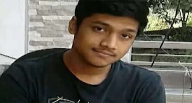 ‘আমার ছেলে তো শহীদ, তাই তাকে গোসল ছাড়াই দাফন করেছি’