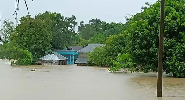 কুলাউড়ায় নতুন নতুন এলাকা বন্যায় আক্রান্ত
