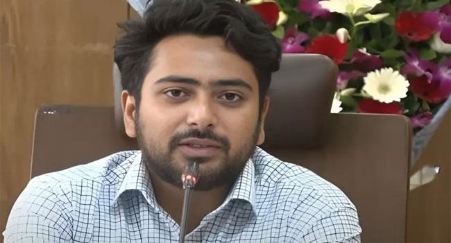 বাঁধ খুলে দিয়ে ভারত অমানবিকতার পরিচয় দিয়েছে: নাহিদ ইসলাম