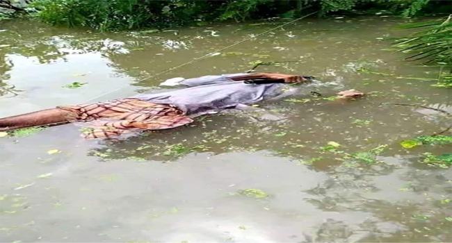 বন্যাকবলিত এলাকায় বিদ্যুতের তারে জড়িয়ে ১ জনের মৃত্যু