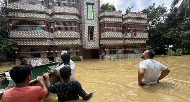 মিরসরাইয়ে আশ্রয়কেন্দ্রে ত্রাণের জন্য হাহাকার