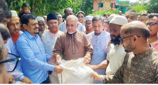 বন্যার্তদের সেবায় জামায়াত-শিবির নেতাকর্মীরা নিরলসভাবে কাজ করে যাচ্ছে : ডা. তাহের