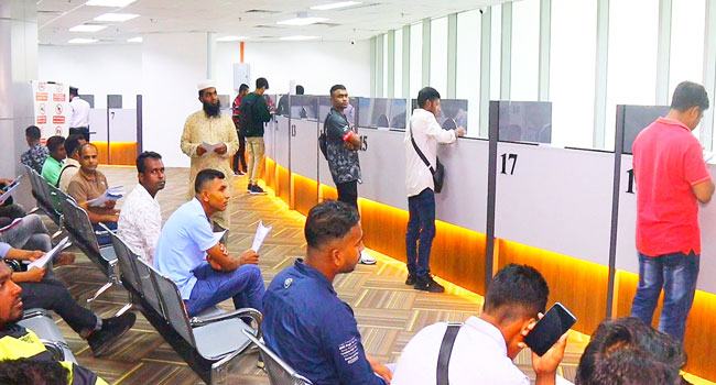 মালয়েশিয়ায় ৩ বছর পর পাসপোর্ট সেবা গ্রহণ সংক্রান্ত হাইকমিশনের বিজ্ঞপ্তি