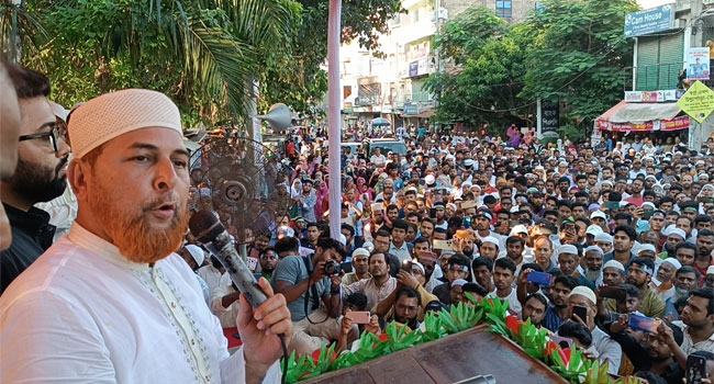 ক্ষমতা কুক্ষিগত করতে গিয়ে হাসিনা নিজেই বিতাড়িত হয়েছেন : রফিকুল ইসলাম খান