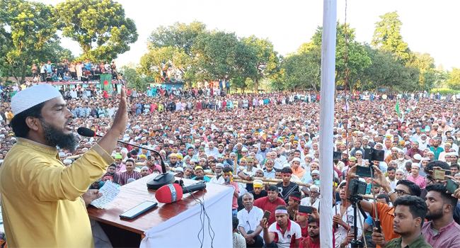 ‘হাসিনাকে দেশে এনে ফাঁসি কার্যকর করতে হবে’